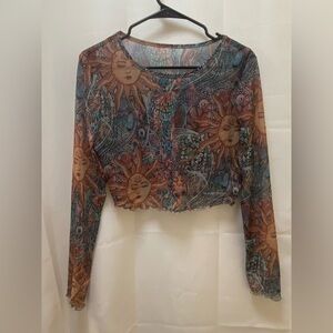 Source Unknown Celestial Patterned Crop Top